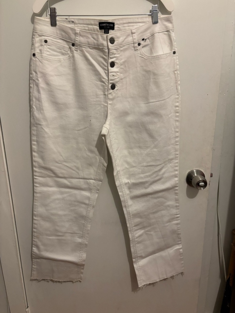 Kenneth Cole White Cropped High-Rise Button-Fly Jeans